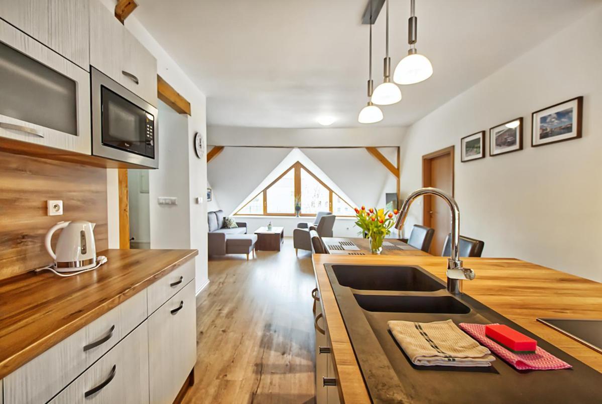 Nice Accommodation In Мікулов Екстер'єр фото